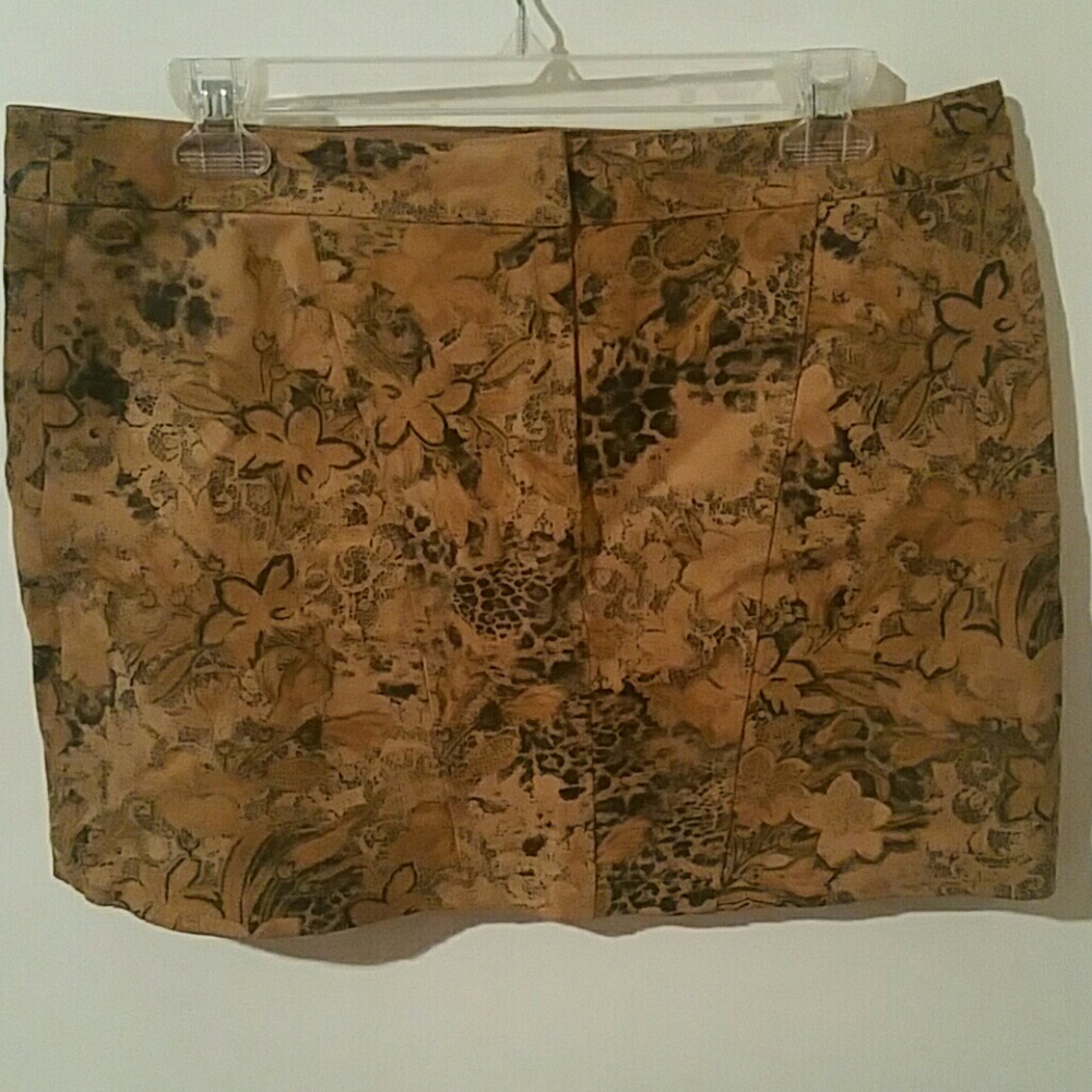 Express leather skirt